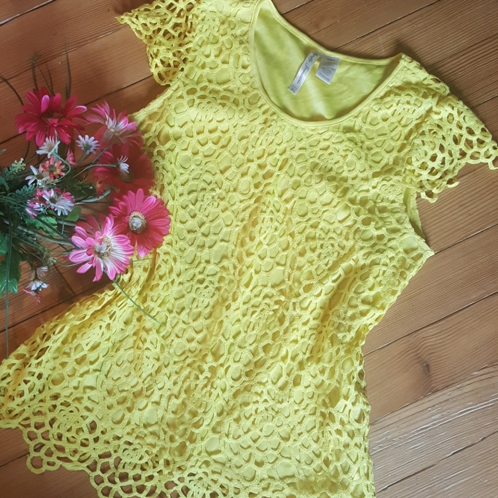 NWOT Crochet Overlay Bright Yellow Tunic